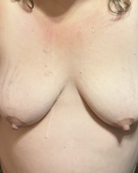 Sexy MILF likes DP photo