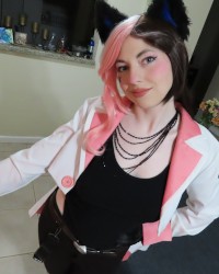 Cosplaying Neo photo