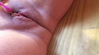 milf cums and squirts twice freakysamantha