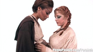 Cosplay lesbien le plus sexy avec Penny Pax &amp; Skin Diamond!