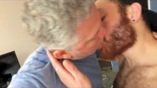kissing