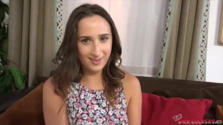 Don ne le dis pas à ma mère, papa ! - Ashley Adams