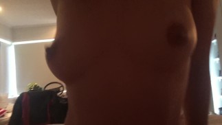 Ma copine me fait cocu avec un autre mec chez lui