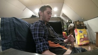 Hétéro REDNECK BOY belle cumload, super secousse gémissante! flint-wolf.com