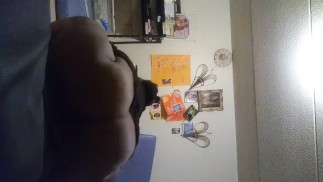 Ssbbw scuotendo il culo