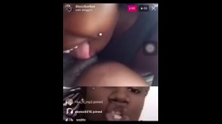 Ebony lesbiennes mangent la chatte sur IG