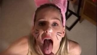 Heather Brooke dostaje ThroatPie jako Miss Bunny