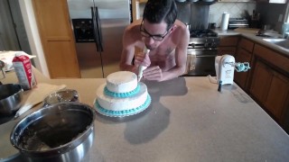 Spectacle de cuisson de Chaturbate faisant un gâteau