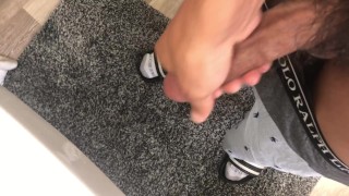 Was to horny had to bust a nut in the restroom