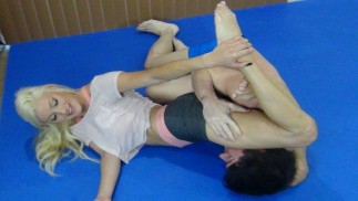 Wrestling, headscissor, facesitting