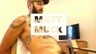 Matt Muck se fait défoncer !