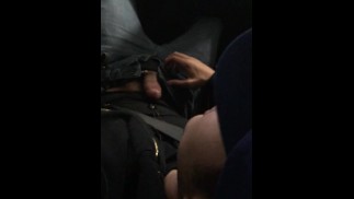 Joey Mills lutscht meinen Schwanz im Auto