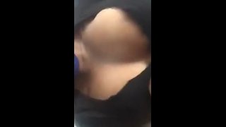 Сделай так, чтобы мои сиськи подпрыгивали вот так, пожалуйста