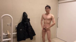 Hot dança de strip-tease de estudante japonesa Alex Lewis tão bem