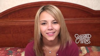 LA star Ashlynn Brooke dans son premier porn