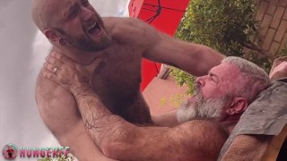 DADDY WILL ANGELL ARM BAISE HUNGERFF JUSQU’À CE QU’IL CRIE MERCY VENIR HUNGERFF . COM