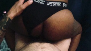 Ebony Bitch Arsch hüpft in Zeitlupe
