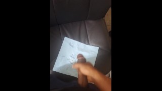 Ordeño de polla en la silla 😯 de la oficina
