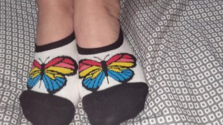 My GF wants to play in new van socks