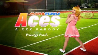 Blonde jeune femme Lilly Bell en tant que PRINCESSE PEACH veut être MARIO TENNIS ACE VR Porn