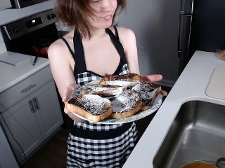 POV Tvůj Femboy BF Ti Udělá Francouzský Toast a Miluje Tě