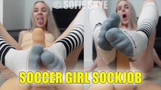 Soccer Girl Sockjob Sofie Skye Ponožka Fetiš Fotbalové ponožky Kink ZDARMA ROZŠÍŘENÝ TEASER Foot Job Vůně