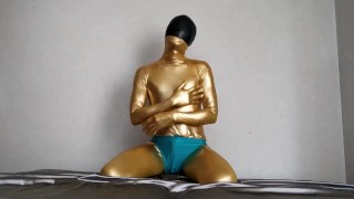 Bonnet de bain en silicone Breath Control in Gold Zentai