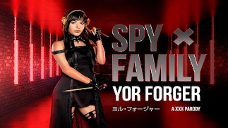 Nicole Aria comme SPYXFAMILY YOR FORGER mérite votre bite dure PORNO VR