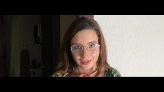 Facial voor je stiefmoeder POV mama fetisj
