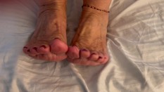 Milf feet and heels