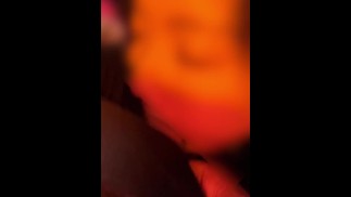 Carino ragazza giapponese succhiare mentre otw per l'aeroporto. Breve. *nessun audio