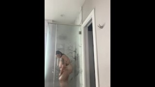 Douche après une longue journée