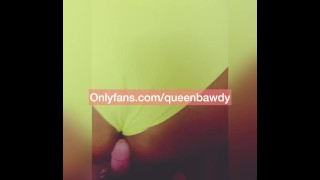 BBW Black Trans twerks sur une bite blanche