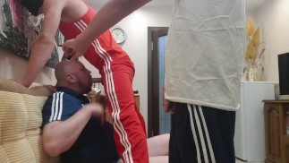 Et ici, un autre HOMME ALPHA en ADIDAS me baise LA GORGE AVEC SA GROSSE BITE
