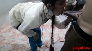 Desi empregada indiana boquete e gozada na boca