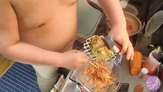 [Prof_FetihsMass] Take it easy Japanese food! [Thanks for the frying pan giveaway!]