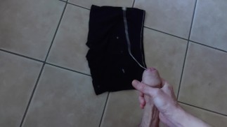 Wahnsinnig langer explosiver Cumshot