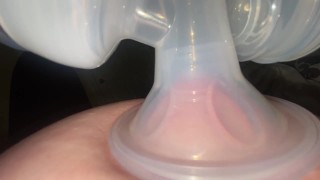SNEAK PEAK: Longue séance de pompage de seins