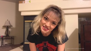 POV Slutty Older Roommate vous toilett en son assistant / Fuck toy Positive Femdom Bratty Role Play