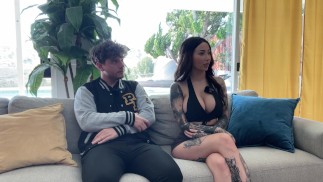 La femme la plus sexy d’Onlyfans Willow Harper après une interview de Willow sombre