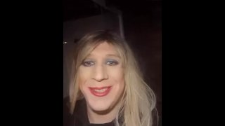 Femboy salope mange du sperme