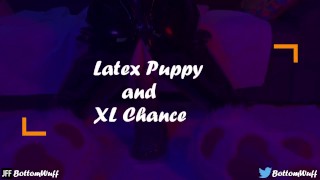 Chiot en latex en chaleur avec de jolies pattes chevauche XL Chance du Bad Dragon