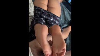 小巴西足交