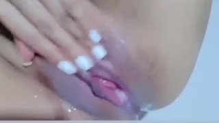 Sabayan nyo ko.. 👄💦 wet and creamy pussy