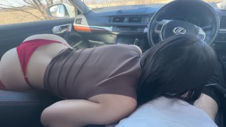 sexe avec la petite amie d'un ami en voiture