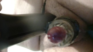 La session de la machine à sexe Handy jouant à cock hero - Éjaculation fleshlight ouverte