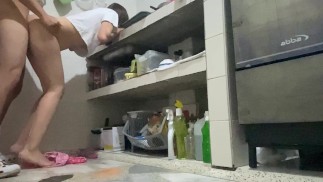 vidéo amateur dans la cuisine