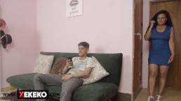 Milf latina seduce e regala la sua figa al fratellastro.