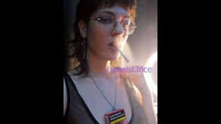 Quand vous rencontrez le smoking Darkside [4k] ~ Fumer Astrid