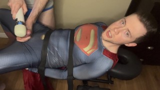 Attaché Superman Éjaculation Minet